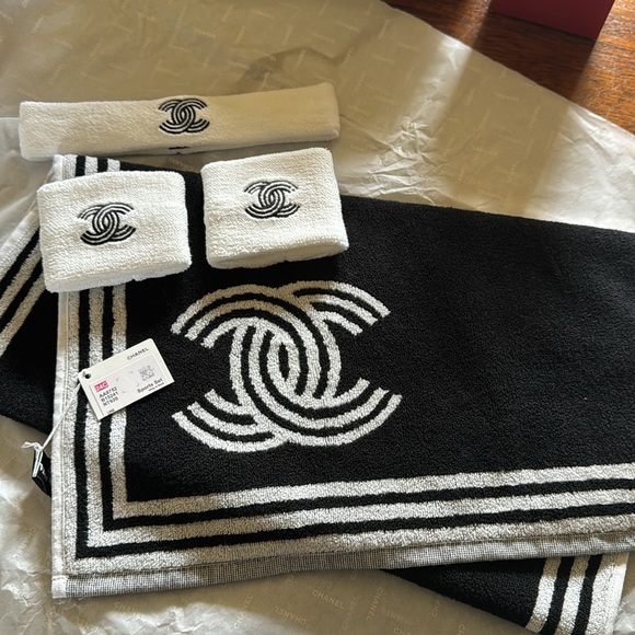 Chanel sports set - Picture 5 of 9